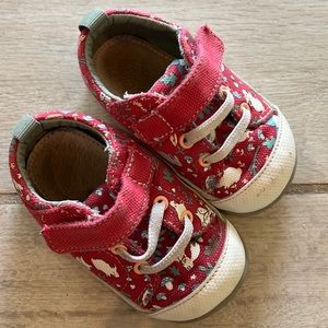 See Kai Run Walker Stevie II Berry Woodland